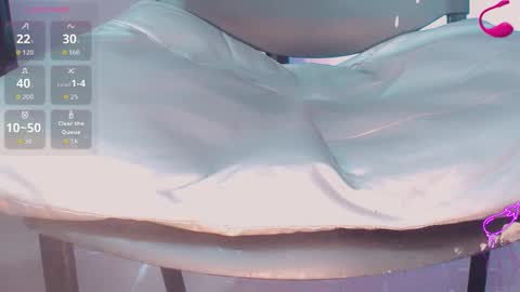 Snapshot of emeli_roushot chatting on November 2025 11:10:01 AM Emeli online show from November 2025 11:10:01 AM