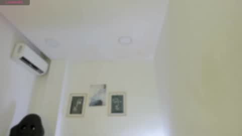 emelie_89 online show from October 2025 12:12:02 PM