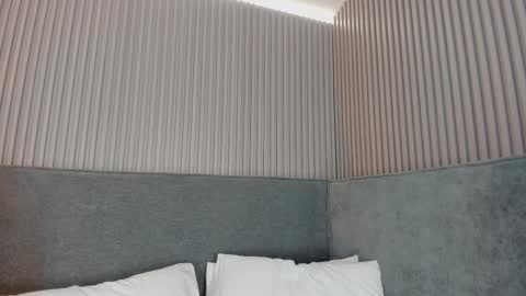 emelie_89 online show from January 2026 11:35:01 AM