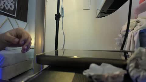 Snapshot of emelie_ch_ chatting on December 2025 02:54:02 AM Emily online show from December 2025 02:54:02 AM