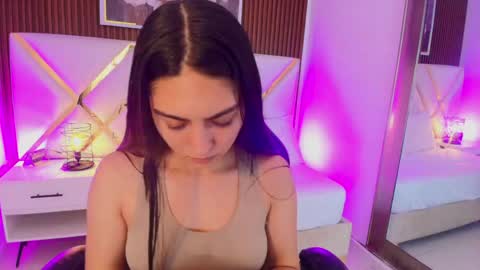 Snapshot of emelie_ch_ chatting on June 2026 03:01:01 AM Emily online show from June 2026 03:01:01 AM