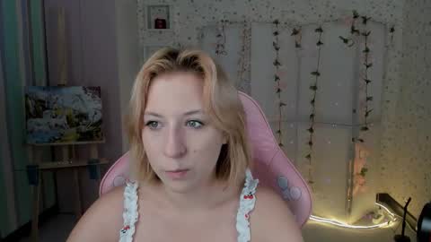 emelia online show from October 2025 12:24:02 PM