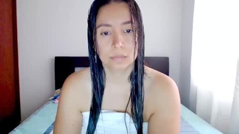emely_sexx online show from October 2025 08:16:02 PM