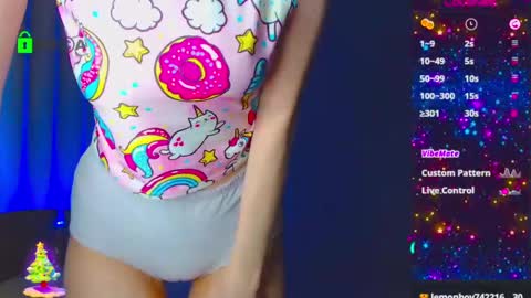 Snapshot of emelycrystal chatting on February 2025 04:27:01 AM Emely online show from February 2025 04:27:01 AM