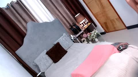 Samara online show from January 2025 05:12:02 PM