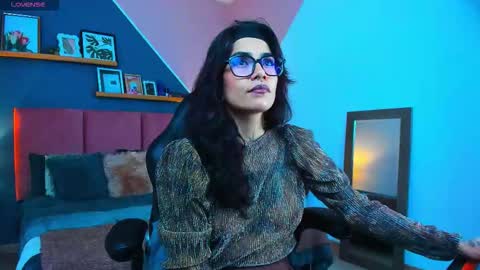 Esmeralda online show from February 2026 12:09:02 PM