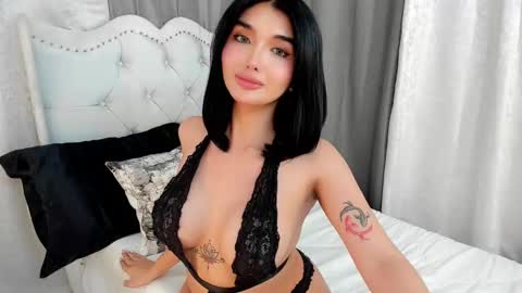 Snapshot of emeraldfvckinggreyson chatting on December 2024 11:51:01 PM Emerald online show from December 2024 11:51:01 PM