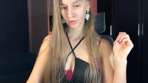 emi__ly online show from January 2026 05:27:02 PM