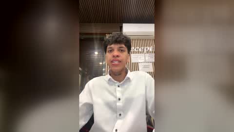 Snapshot of emi_it chatting on April 2026 03:23:01 PM emi_it online show from April 2026 03:23:01 PM