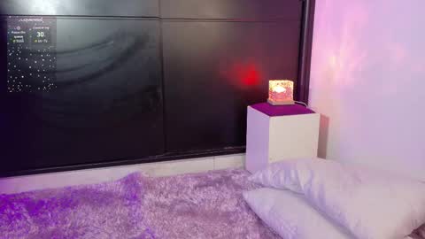     online show from December 2025 02:29:01 AM