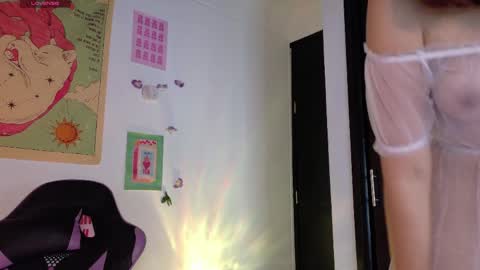     online show from April 2026 02:11:02 AM