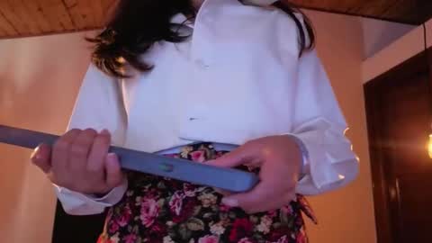 Emilia Gomez online show from November 2025 06:35:01 PM