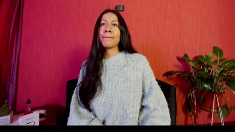 Emilia Gomez online show from May 2026 12:11:01 PM