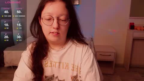 Snapshot of emigooflordxd chatting on October 2025 11:21:01 AM Emi online show from October 2025 11:21:01 AM