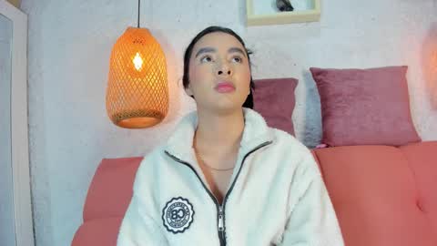 Emily online show from November 2025 12:09:02 PM