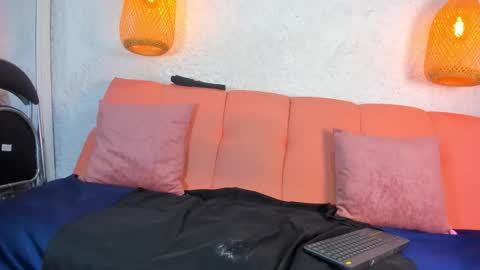 Emily online show from November 2025 12:05:02 PM