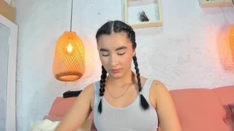 Emily online show from November 2025 12:05:01 PM