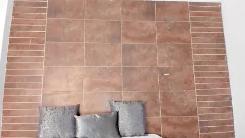 Emily online show from October 2025 11:44:01 AM