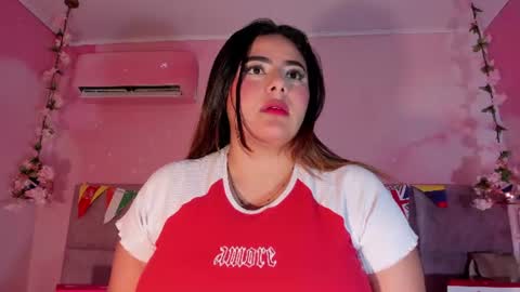 Emiily Grace online show from July 2026 11:38:02 AM
