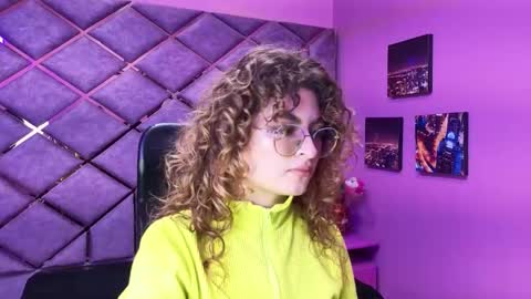 Emy  online show from September 2025 05:51:01 PM
