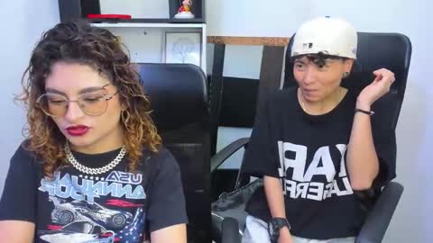 Emy  online show from November 2025 05:28:02 AM