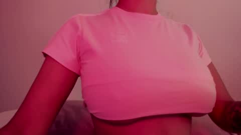 Snapshot of emilia_ghendle chatting on January 2025 03:26:02 AM Emilia Big Boobs online show from January 2025 03:26:02 AM