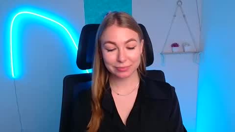 Snapshot of emilia_ilia chatting on January 2026 12:31:01 PM Emilia online show from January 2026 12:31:01 PM