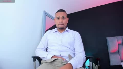 emilianoclarke online show from September 2025 12:44:02 AM