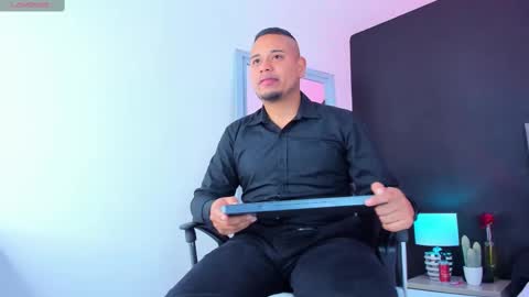 emilianoclarke online show from September 2025 12:12:01 AM