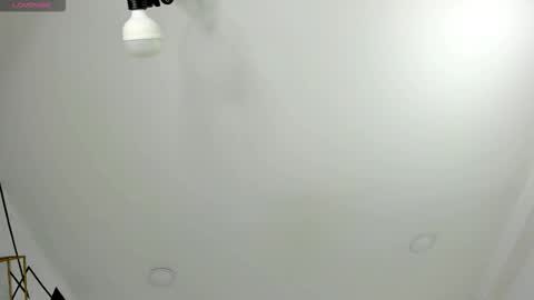 Snapshot of emiliarose_ chatting on December 2025 08:36:02 PM EmiliaRose online show from December 2025 08:36:02 PM