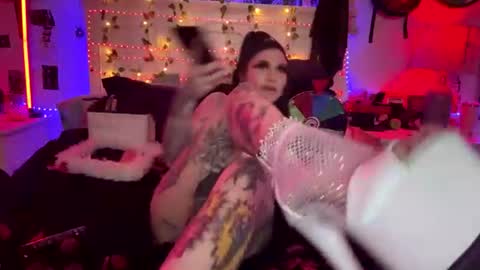 emilietreez online show from July 2026 10:21:02 AM