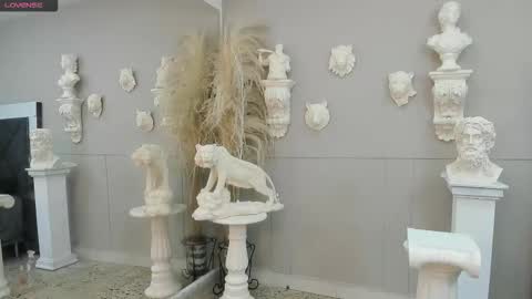 Snapshot of emilio_brandon chatting on November 2025 10:12:02 AM Emilio online show from November 2025 10:12:02 AM