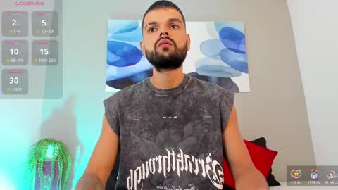 Snapshot of emilio_wolf chatting on February 2025 09:26:02 PM EMILIO online show from February 2025 09:26:02 PM