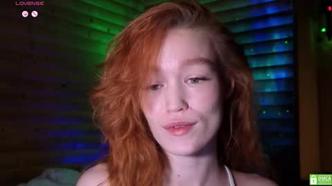 Snapshot of emiliyafox chatting on November 2025 05:29:02 AM Emi online show from November 2025 05:29:02 AM