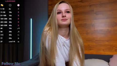 Emilly online show from January 2025 01:58:01 PM