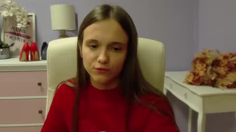 Snapshot of emilly_lust99 chatting on December 2024 11:40:02 AM Emilly online show from December 2024 11:40:02 AM