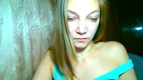 Emilly online show from November 2025 06:35:01 AM