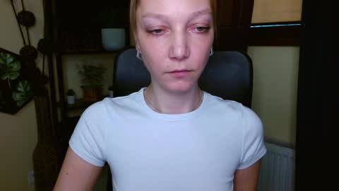 Emilly online show from March 2026 08:22:02 AM