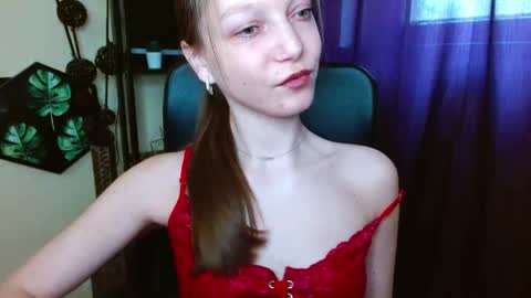 Emilly online show from April 2026 08:42:01 AM