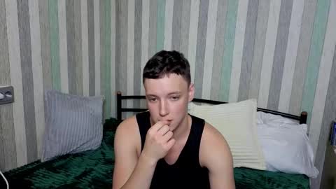 Snapshot of emily0303 chatting on September 2025 04:42:01 PM emily0303 online show from September 2025 04:42:01 PM