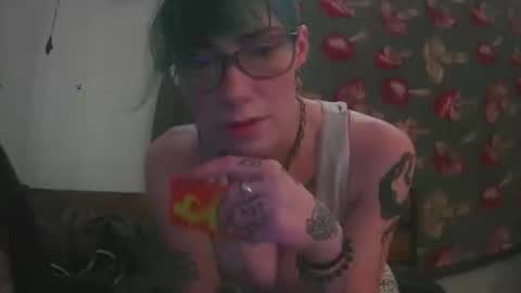 Emily Love online show from November 2025 08:20:01 PM