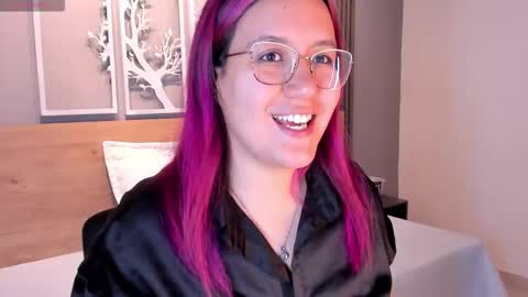 Emily online show from December 2025 02:50:01 AM