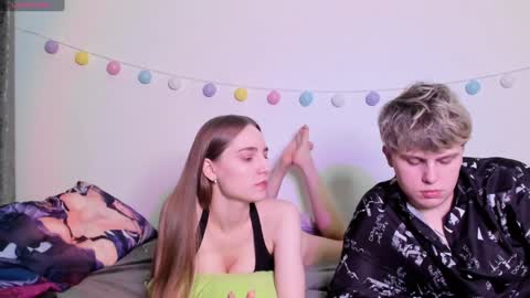 Snapshot of emily_and_ilumi chatting on December 2024 07:21:01 PM emily_and_ilumi online show from December 2024 07:21:01 PM