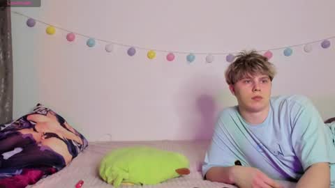 Snapshot of emily_and_ilumi chatting on December 2024 06:43:02 PM emily_and_ilumi online show from December 2024 06:43:02 PM