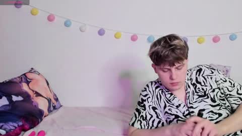 Snapshot of emily_and_ilumi chatting on January 2025 11:04:02 AM emily_and_ilumi online show from January 2025 11:04:02 AM