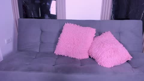 Emery online show from April 2026 09:39:33 PM