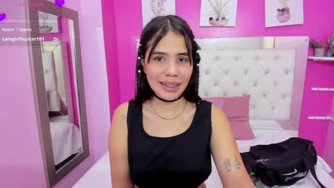 Snapshot of emily_beltonn chatting on February 2025 05:59:01 PM              online show from February 2025 05:59:01 PM