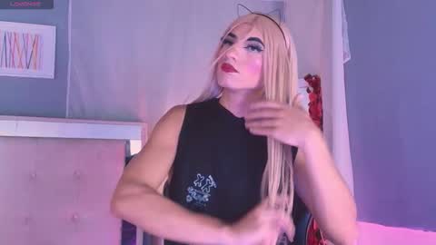 emily_castillo1_ online show from March 2026 04:58:01 AM