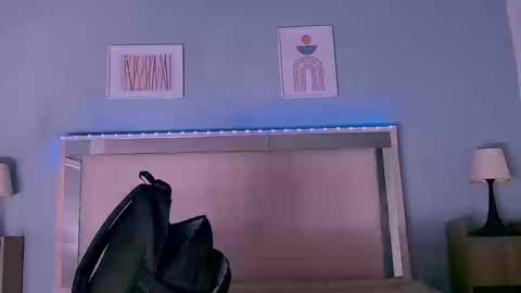 emily_castillo_1 online show from October 2025 04:18:02 AM