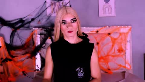 emily_castillo_1 online show from October 2025 04:54:01 AM